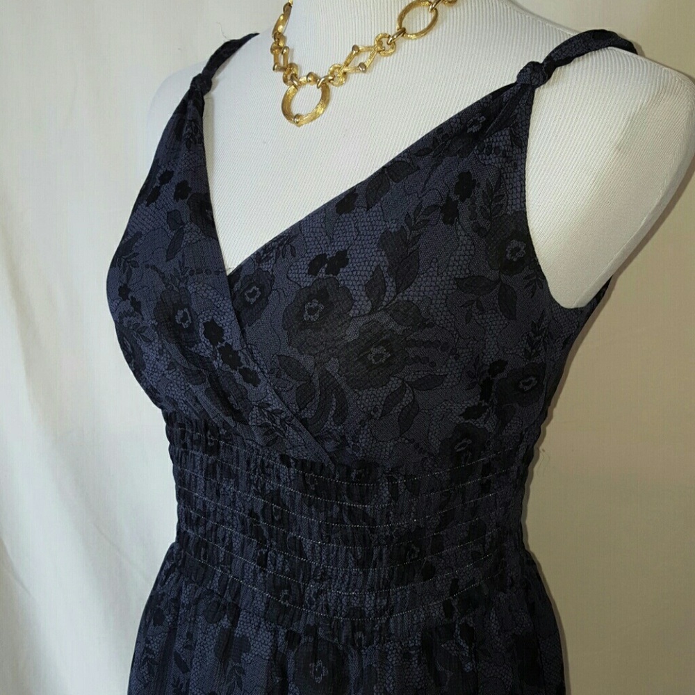 Express black plum silk floral lace top - Picture 2 of 8